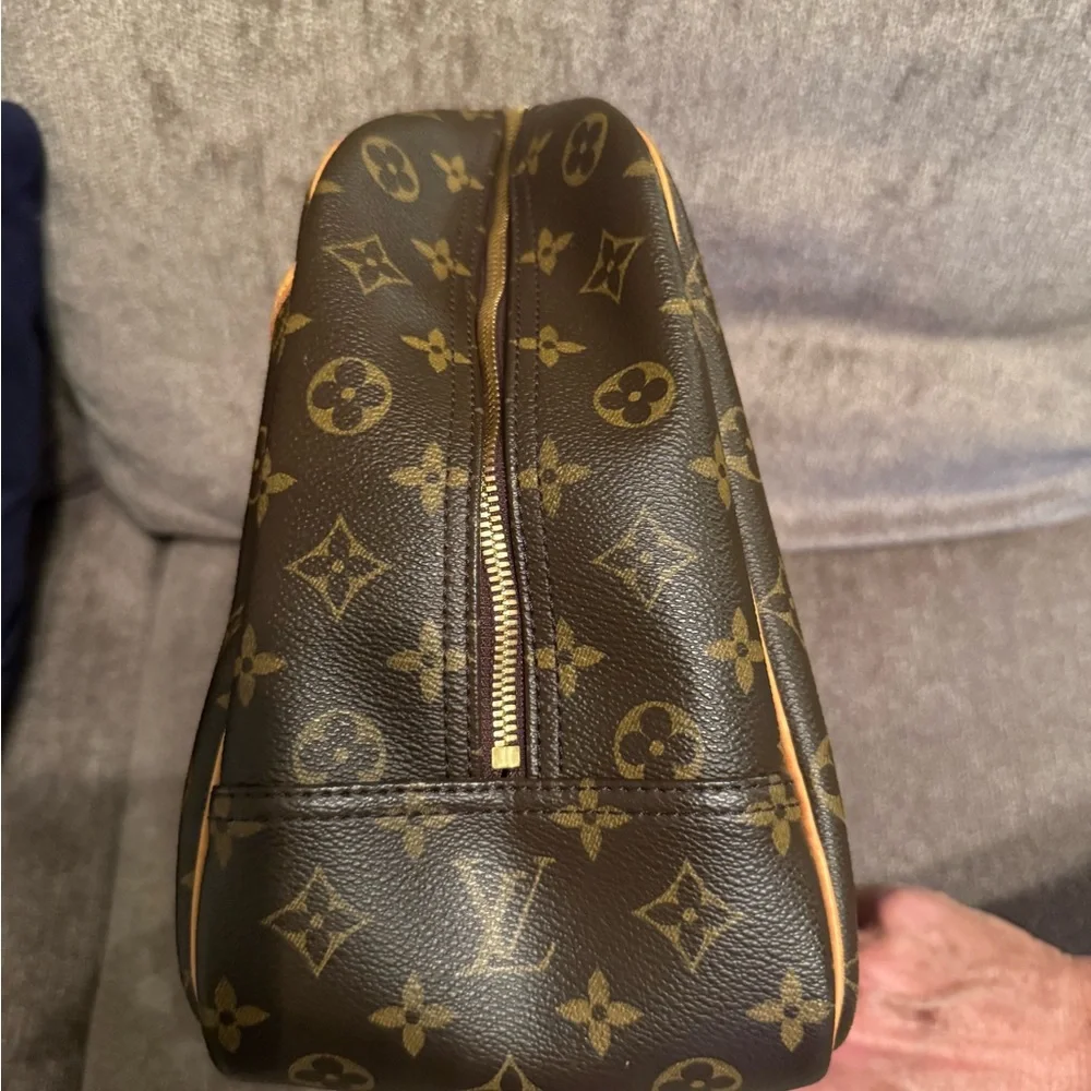 SOLD ****Louis Vuitton Monogram Deauville - Picture 3 of 10